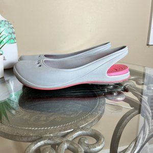 Crocs Skylar Tone Slingback Flat Slip‎ On Shoes Women's Size 7 Gray Pink EUC!